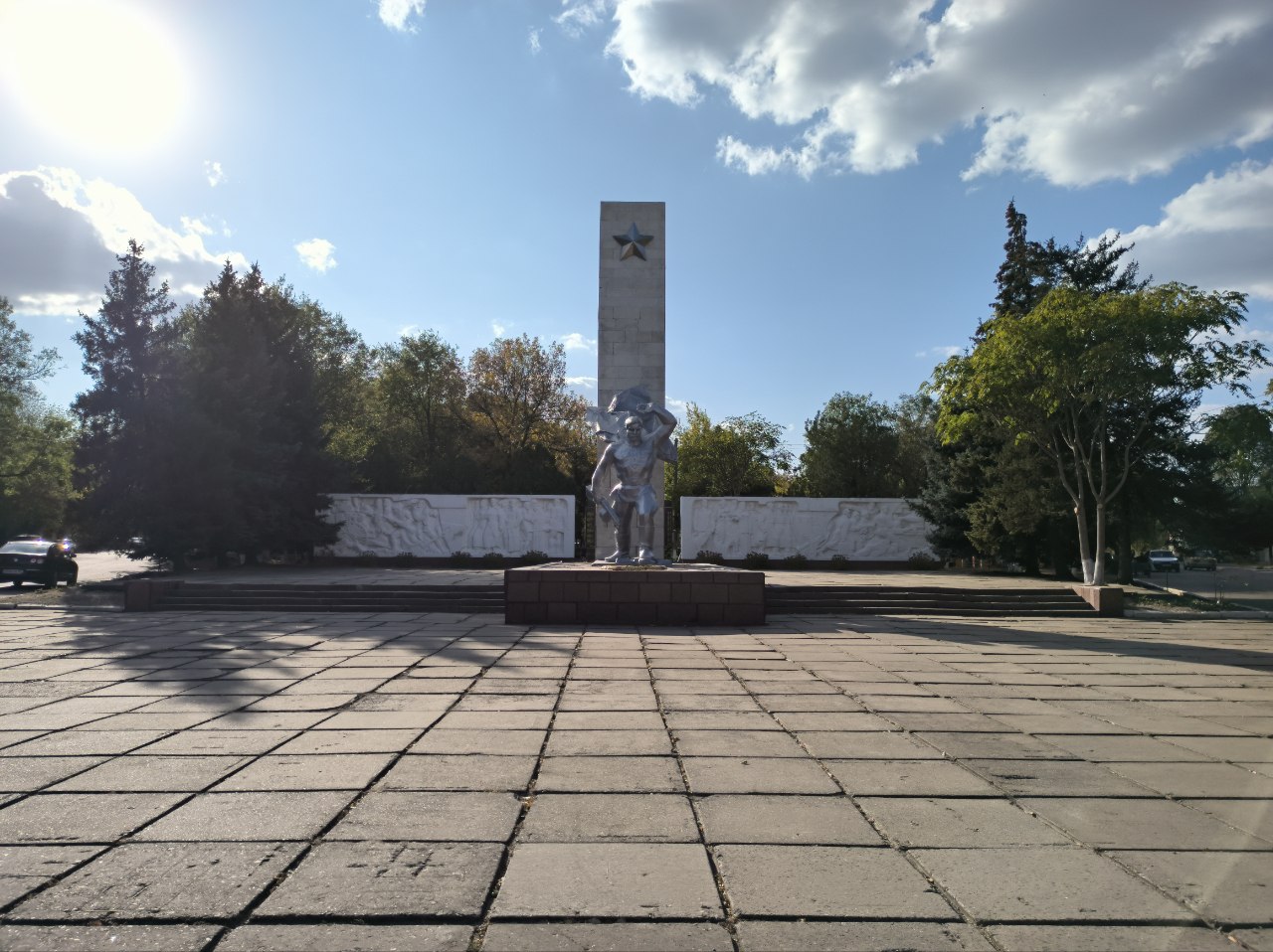 Мемориальный комплекс в честь воинов земляков.